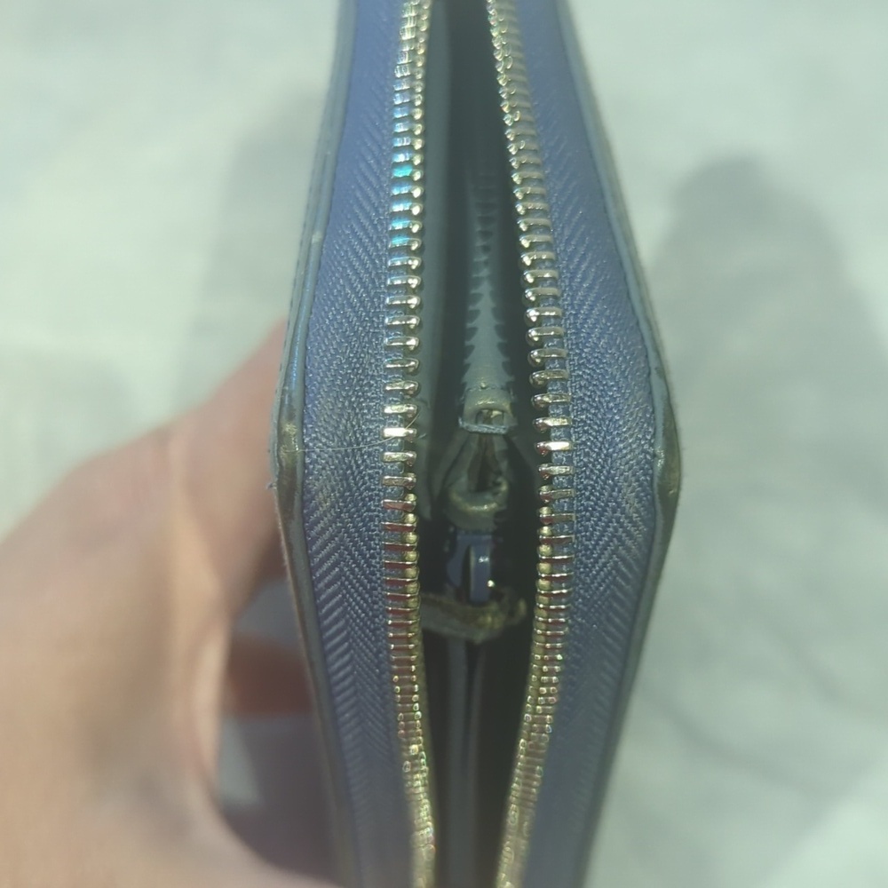 Authentic Gucci Guccissima Studded Wallet – Gunmetal Gray leather  FINAL PRICE - Picture 2 of 14